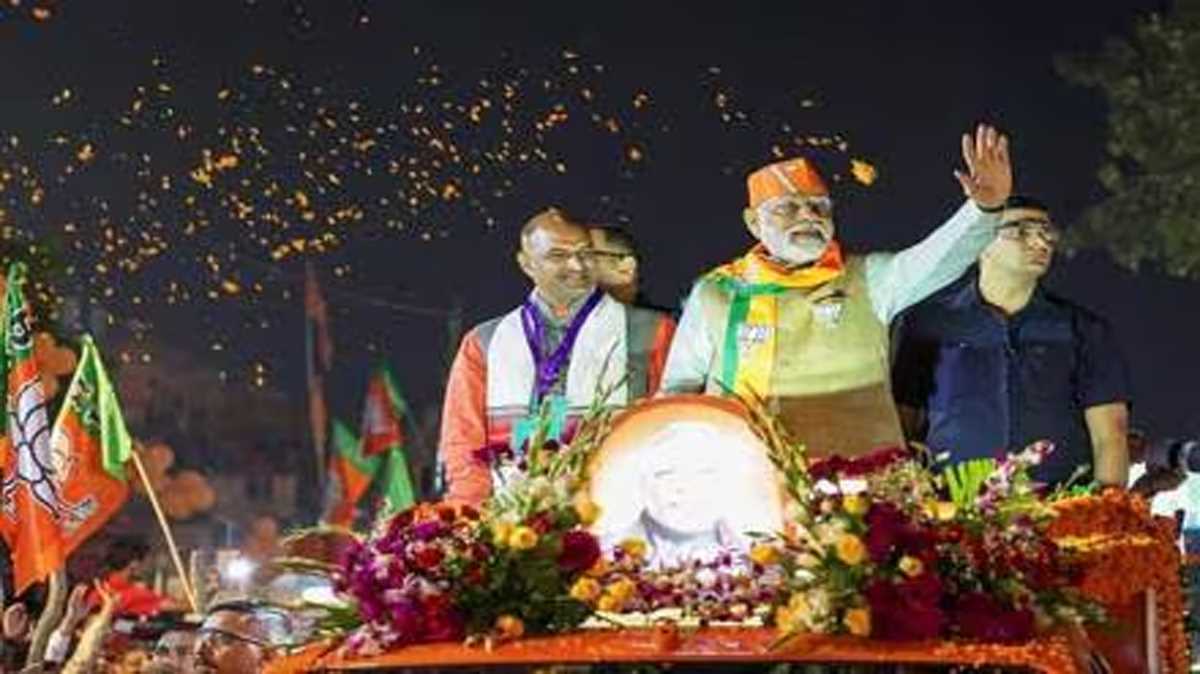 देश का विकास महिलाओं की भूमिका के बिना संभव नहीं : पीएम मोदी देश का विकास महिलाओं की भूमिका के बिना संभव नहीं : पीएम मोदी